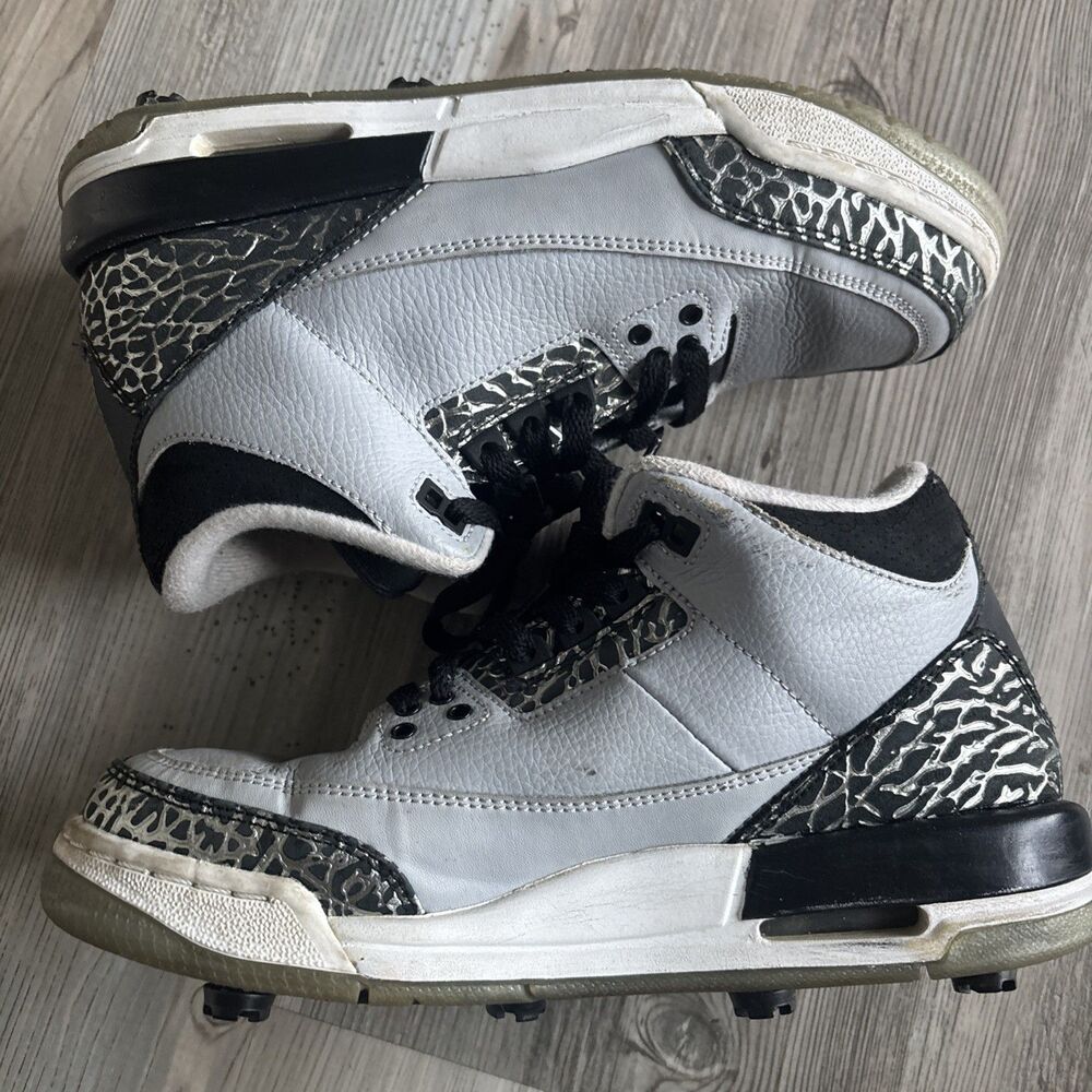 Nike Air Jordan 3 Retro Wolf Grey Removable Golf Cleats Youth Size  6.5